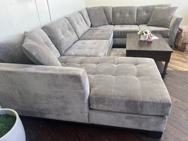 FREE DELIVERY! 🚚 - Macy’s Gray Microfiber Tufted U Sectional Couch with Chaise Cozy Couple