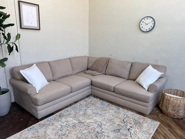 FREE DELIVERY! 🚚 - Beige Modern Sectional Couch Cozy Couple