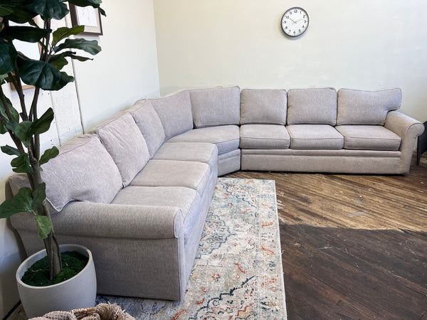 FREE DELIVERY! 🚚 - Rowe Furniture Light Gray Sectional Couch