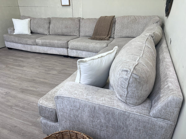 FREE DELIVERY! 🚚 - Ashley’s Furniture Eggshell Fuzzy Deep Cushion Rearrangeable Sectional Couch
