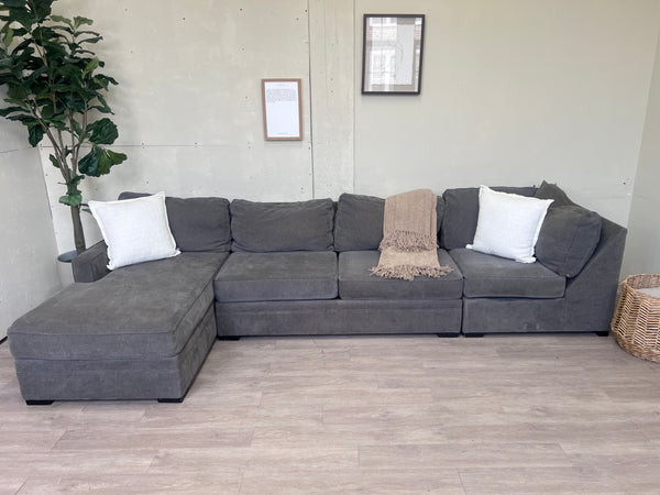 FREE DELIVERY! 🚚 - Gray Modern Microfiber Sectional Couch with Chaise