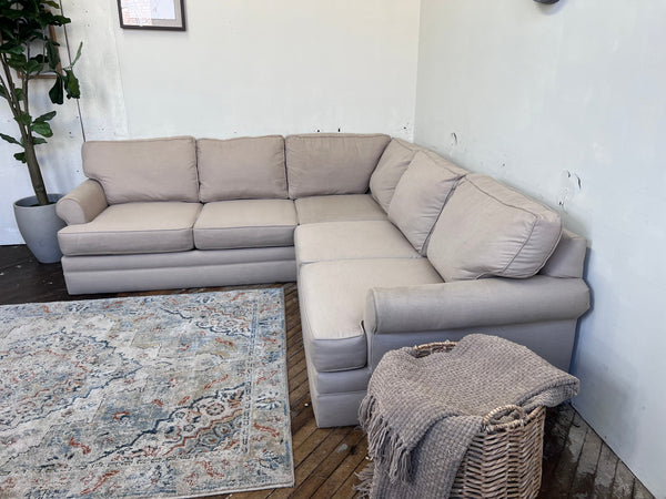 FREE DELIVERY! 🚚 - Beige Modern Sectional Couch Cozy Couple