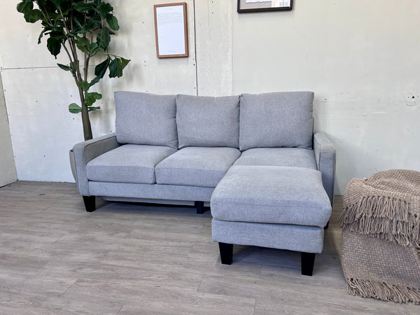 FREE DELIVERY! 🚚 - Light Gray Modern Sectional Couch with Reversible Chaise The Cozy Collection