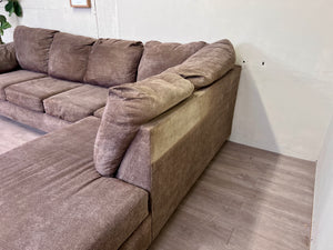 FREE DELIVERY! 🚚 - Bob’s Furniture Grayish Brown Modern Sectional Couch with Chaise