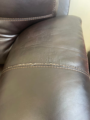 FREE DELIVERY! 🚚- Bernie & Phyl’s Genuine Leather Brown Sectional Couch with Oversized Ottoman Set Cozy Couple