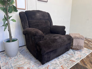 FREE DELIVERY! 🚚 - Dark Brown Recliner Chair