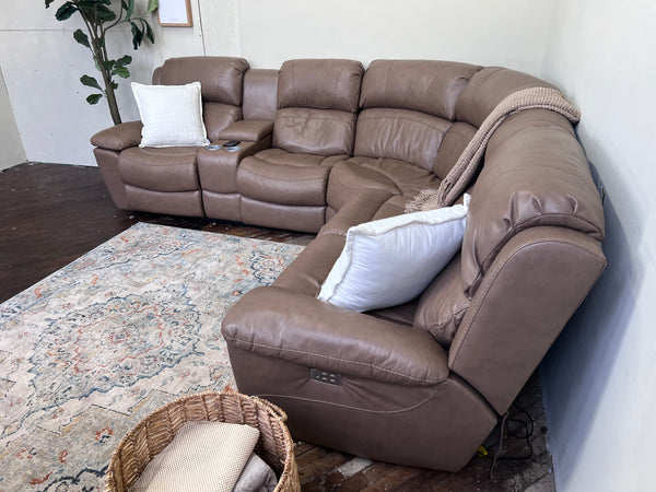 FREE DELIVERY! 🚚 - Jordan’s Furniture “Larue” Light Brown Power Reclining Genuine Leather Sectional Couch with Seat Warming, Massage, Tilt Headrest and Charging Console