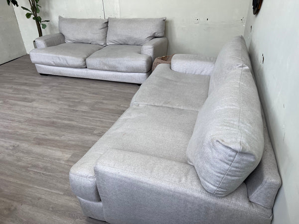 FREE DELIVERY! 🚚 - Jordan’s Furniture Eggshell Oversized Deep Seat Loveseat Couch Set