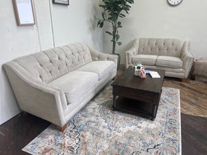 FREE DELIVERY! 🚚 - Jordan’s Flexsteel Beige Tufted Studded Couch & Loveseat Set