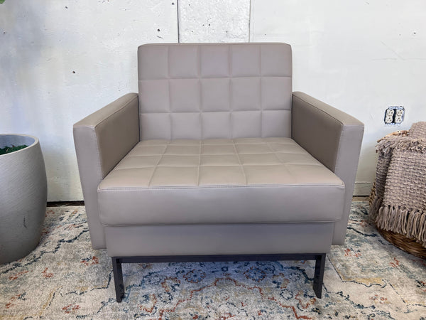 FREE DELIVERY! 🚚  - Tannish Gray Modular “Steelcase Coalesse COMFLA1” Genuine Leather Club Chairs