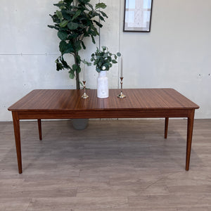 Extendable Solid Wood Dining Table