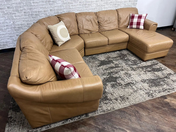 FREE DELIVERY! 🚚 - Jordan’s Furniture Tan Genuine Leather Sectional Cozy Couple