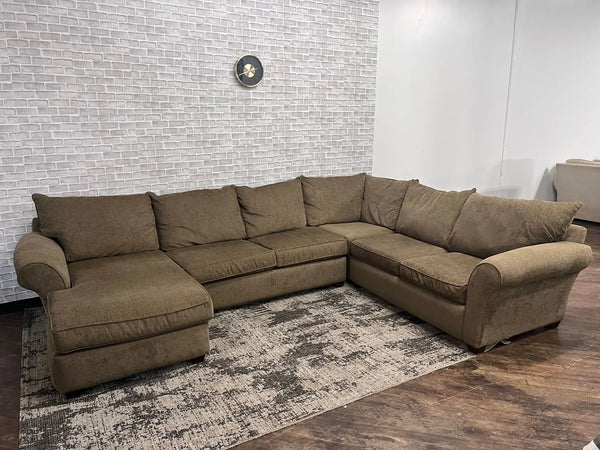 FREE DELIVERY! 🚚 - Jordan’s Brown Sectional Couch