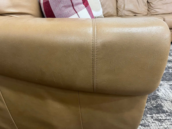 FREE DELIVERY! 🚚 - Jordan’s Furniture Tan Genuine Leather Sectional Cozy Couple