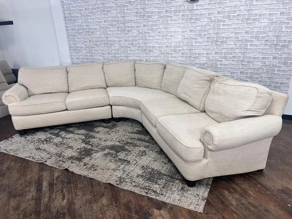 FREE DELIVERY! 🚚 - Jordan’s Furniture Cream Theatre Sectional Couch Cozy Couple