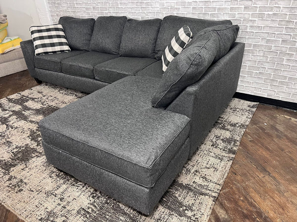 FREE DELIVERY! 🚚 - Bob’s Furniture Gray Sleeper Sectional Couch Cozy Couple