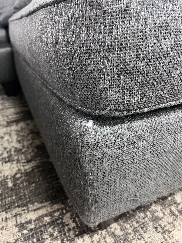 FREE DELIVERY! 🚚 - Bob’s Furniture Gray Sleeper Sectional Couch Cozy Couple