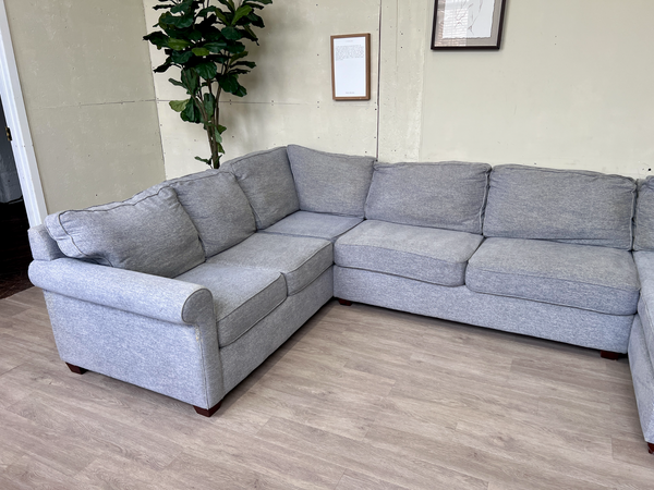 FREE DELIVERY! 🚚 - Light Gray Modern U Sectional Couch with Chaise Cozy Couple