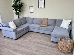 FREE DELIVERY! 🚚 - Light Gray Modern U Sectional Couch with Chaise Cozy Couple