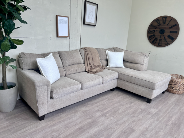 FREE DELIVERY! 🚚 - Bernie & Phyl’s Cream Tufted Sectional Couch with Chaise