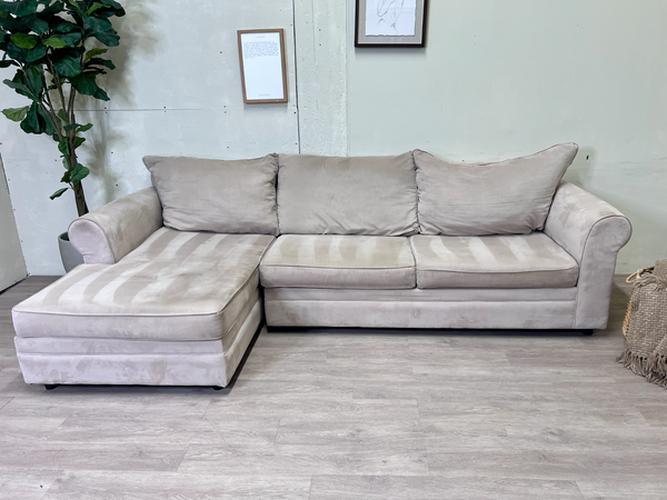 FREE DELIVERY! 🚚 - Bob’s Furniture Beige Microfiber Sectional Couch with Chaise Cozy Couple