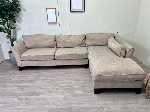 FREE DELIVERY! 🚚 - La-Z-Boy Cream MCM Sectional Couch with Chaise