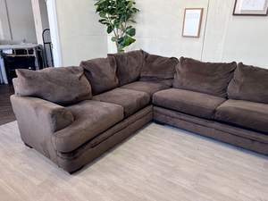 FREE DELIVERY! 🚚 - Jordan’s Furniture Brown Microsuede Modern Sleeper U Sectional Couch with Chaise