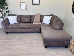 FREE DELIVERY! 🚚 - Klaussner Brown Microfiber Modern Sectional Couch with Chaise