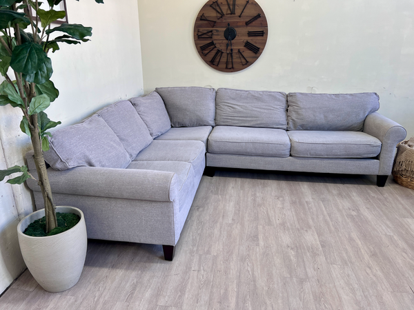 FREE DELIVERY! 🚚 - Gray MCM Sectional Couch with Rolled Arms
