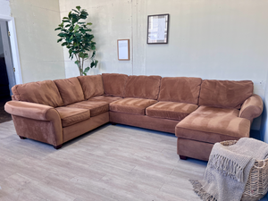 FREE DELIVERY! 🚚 - Jordan’s Furniture Golden Brown Microsuede Modern U Sectional Couch with Chaise