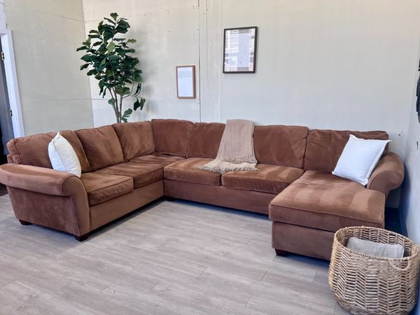FREE DELIVERY! 🚚 - Jordan’s Furniture Golden Brown Microsuede Modern U Sectional Couch with Chaise