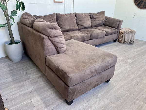 FREE DELIVERY! 🚚 - Bob’s Furniture Brown Microfiber Modern Sectional Couch with Chaise