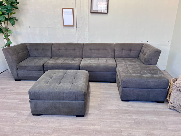 FREE DELIVERY! 🚚 - Gray Modular Modern Tufted Sectional Couch with Chaise & Ottoman Set