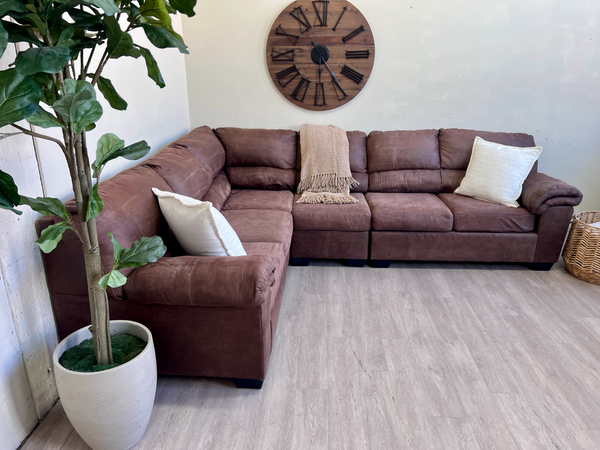 FREE DELIVERY! 🚚 - Brown Tufted Faux Leather Modern Sectional Couch The Cozy Collection