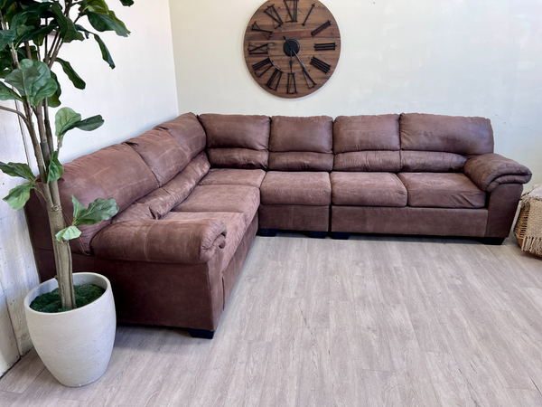 FREE DELIVERY! 🚚 - Brown Tufted Faux Leather Modern Sectional Couch The Cozy Collection