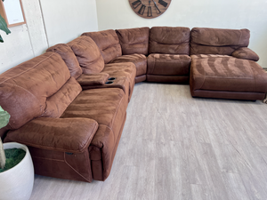 FREE DELIVERY! 🚚 - Jordan’s Furniture Brown Modular Reclining Tufted Microfiber Deep-Seated U Sectional Couch with Chaise