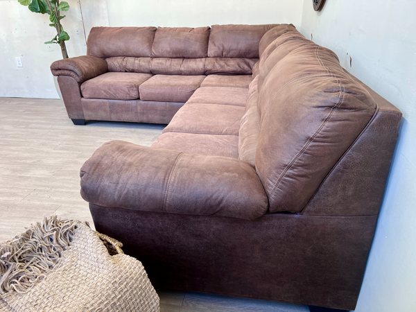 FREE DELIVERY! 🚚 - Brown Tufted Faux Leather Modern Sectional Couch The Cozy Collection