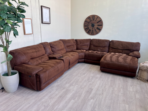 FREE DELIVERY! 🚚 - Jordan’s Furniture Brown Modular Reclining Tufted Microfiber Deep-Seated U Sectional Couch with Chaise