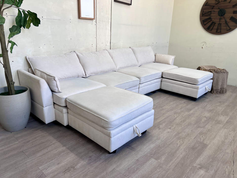 FREE DELIVERY! 🚚 - White Modular Modern U Sectional Couch with Storage