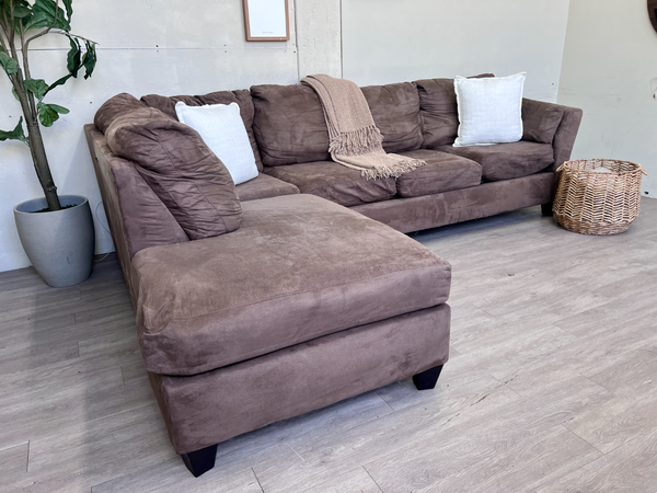 FREE DELIVERY! 🚚 - Bob’s Furniture Brown Microfiber Modern Sectional Couch with Chaise The Cozy Collection