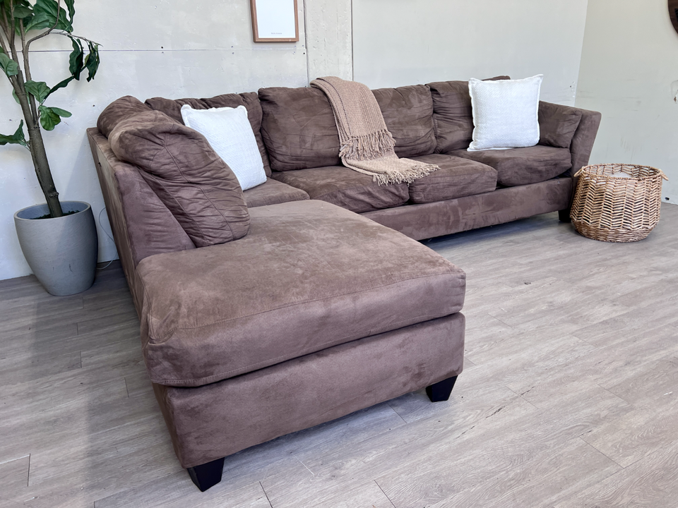 FREE DELIVERY! 🚚 - Bob’s Furniture Brown Microfiber Modern Sectional Couch with Chaise