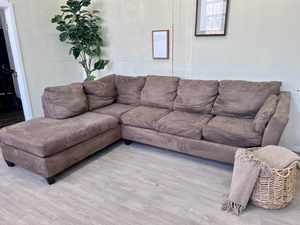 FREE DELIVERY! 🚚 - Bob’s Furniture Brown Microfiber Modern Sectional Couch with Chaise The Cozy Collection