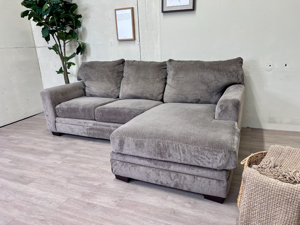 FREE DELIVERY! 🚚 - Bernie & Phyl’s Brownish Gray Deep-Seated Modern Sectional Couch with Chaise