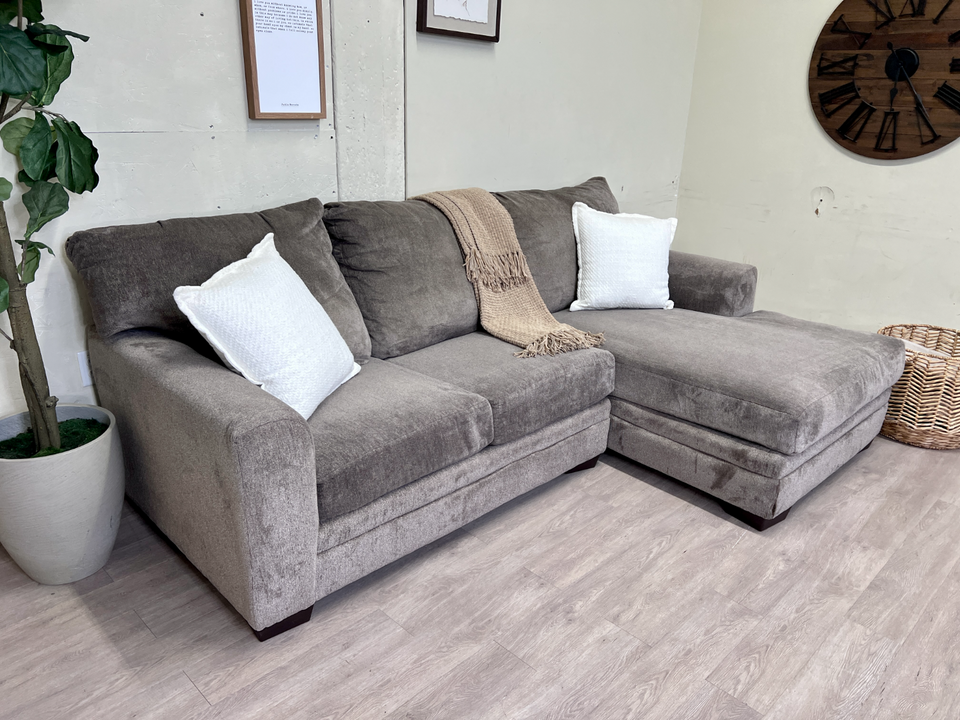 FREE DELIVERY! 🚚 - Bernie & Phyl’s Brownish Gray Deep-Seated Modern Sectional Couch with Chaise