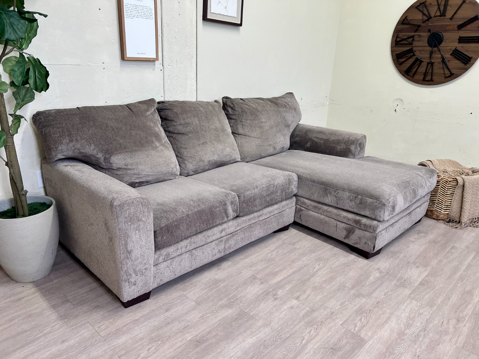 FREE DELIVERY! 🚚 - Bernie & Phyl’s Brownish Gray Deep-Seated Modern Sectional Couch with Chaise