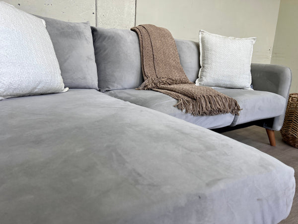 WE DELIVER! 🚚 - Silver Suede MCM Sectional Couch with Reversible Chaise