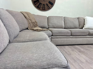 WE DELIVER! 🚚 - Rowe Furniture Cream Modern Sectional Couch