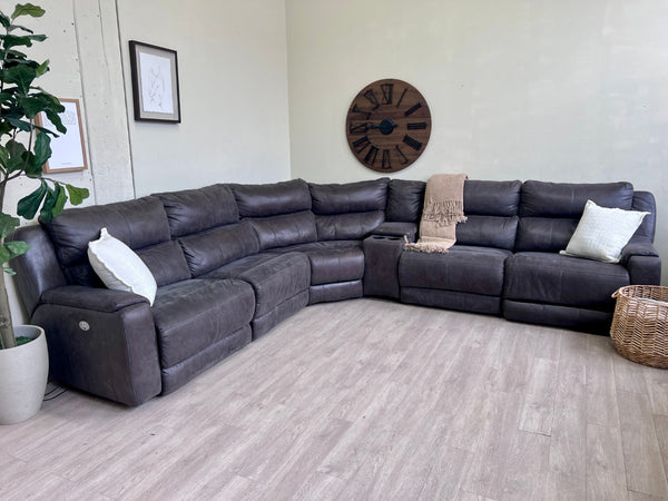 WE DELIVER! 🚚 - Gray Microfiber Reclining Modular L Sectional Couch