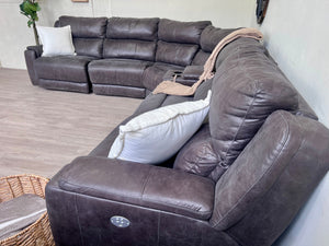 WE DELIVER! 🚚 - Gray Microfiber Reclining Modular L Sectional Couch