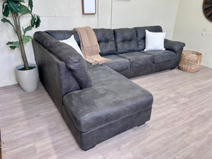 WE DELIVER! 🚚 - Greenish Gray Modern Tufted L Sectional Couch with Chaise